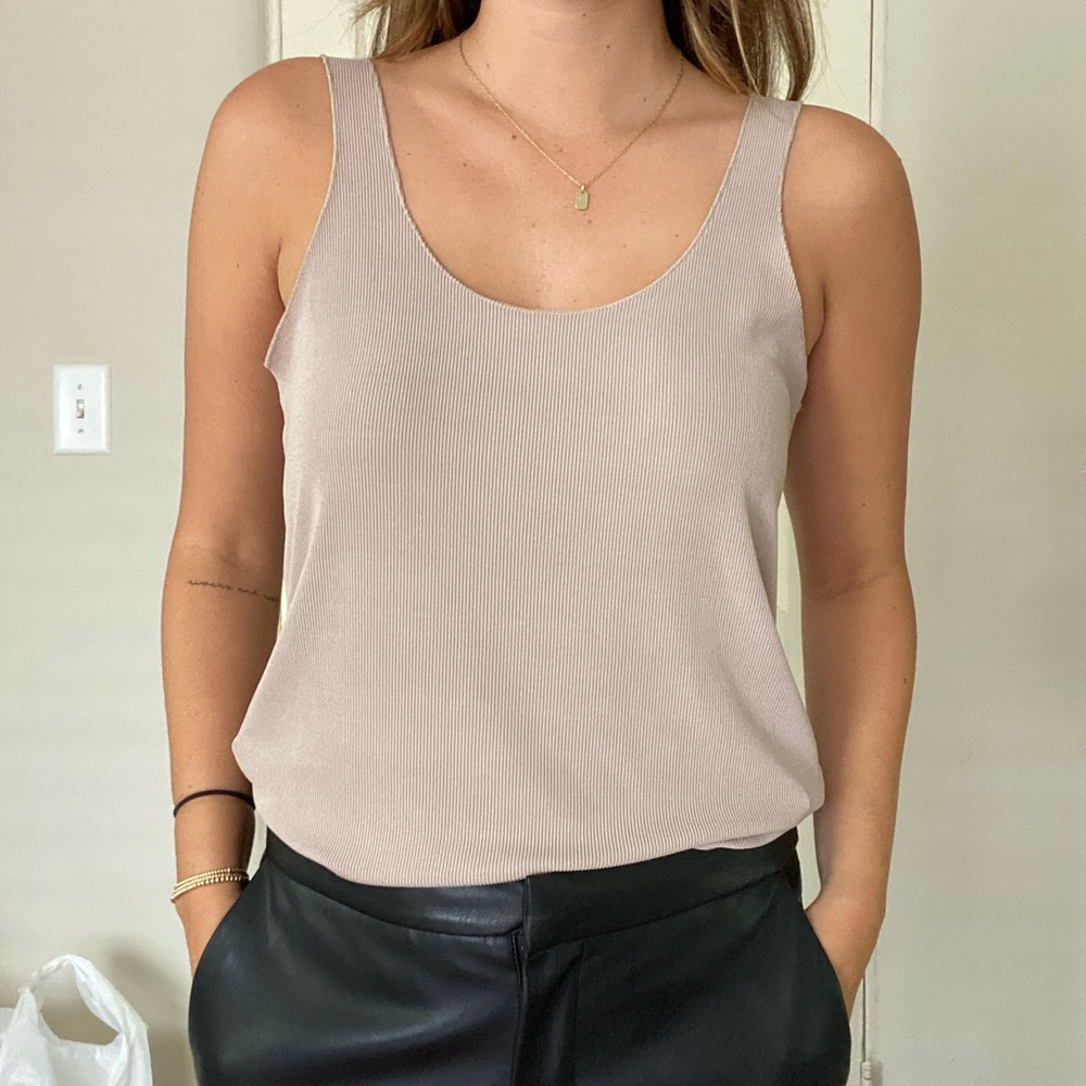 Mauve tank